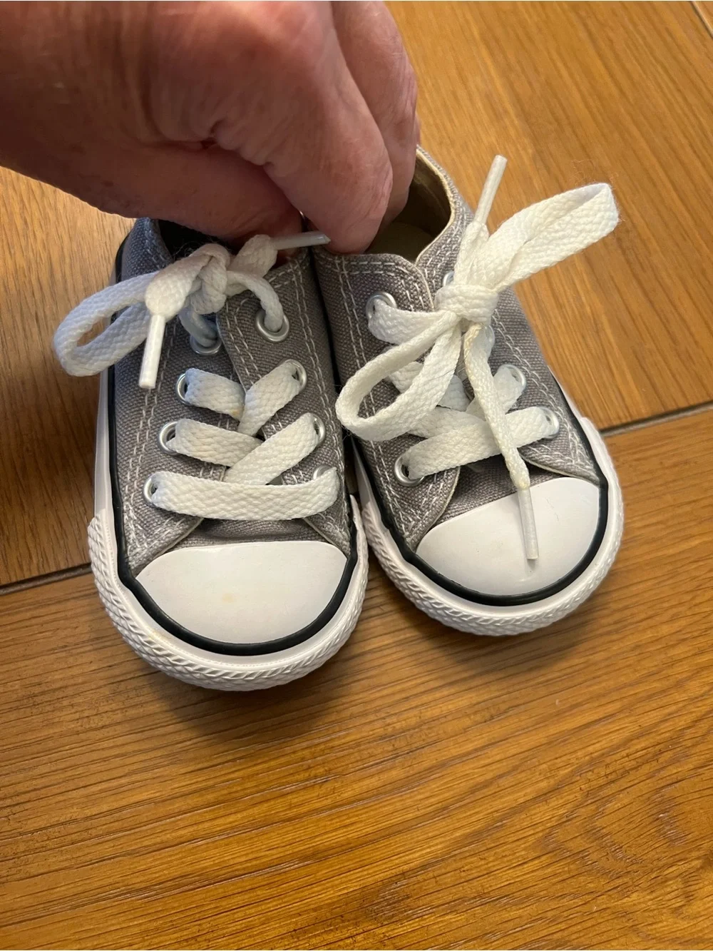 Converse Kids Low-Top Sneakers in Light Gray with White Accents